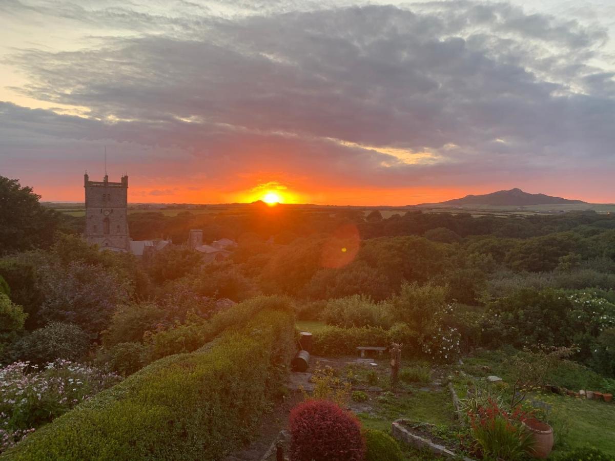 St Davids Gin & Kitchen - The Cathedral Villas Esterno foto