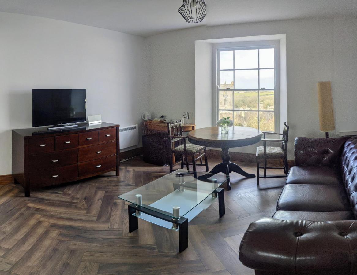 St Davids Gin & Kitchen - The Cathedral Villas Esterno foto