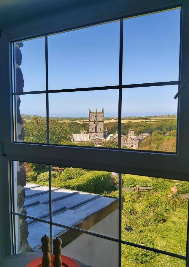 St Davids Gin & Kitchen - The Cathedral Villas Esterno foto