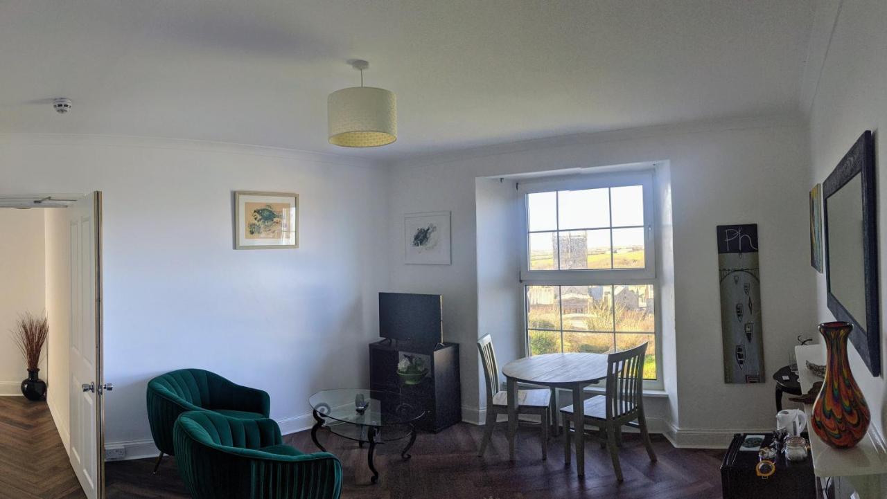 St Davids Gin & Kitchen - The Cathedral Villas Esterno foto