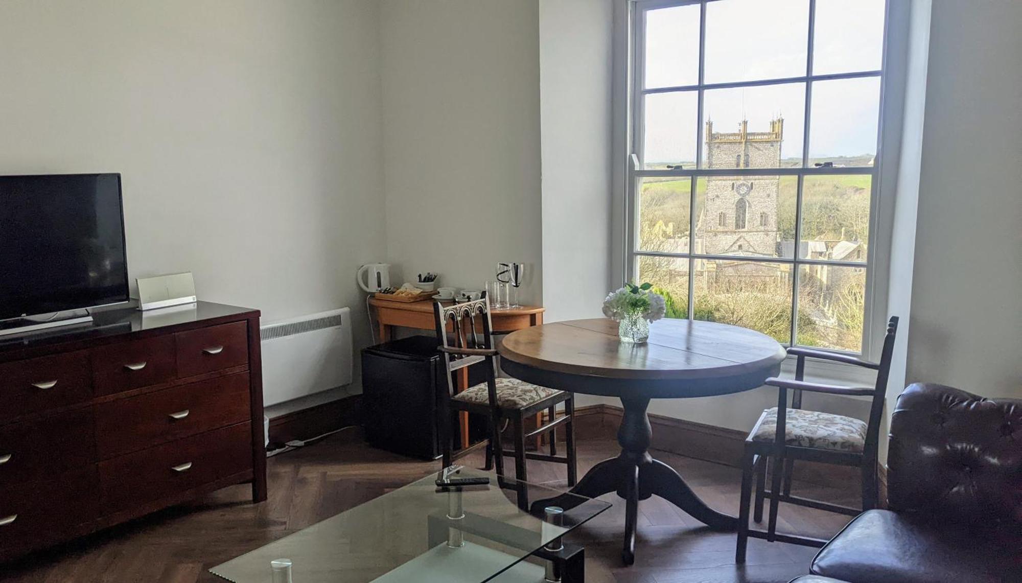 St Davids Gin & Kitchen - The Cathedral Villas Camera foto